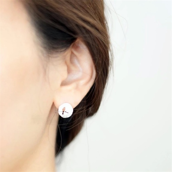“Tweet” Bird Plate Minimalist Simple Stud Earrings - Picture 8 of 9